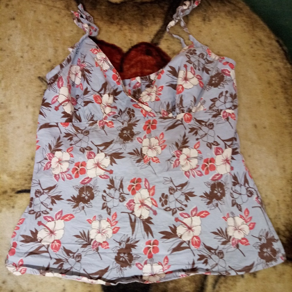 52 Weekends Tank Top - Picture 1 of 3